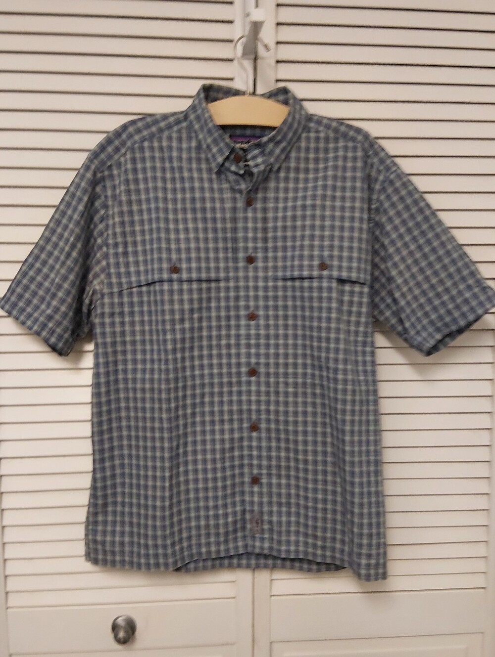 Patagonia Men's Blue Plaid Short-Sleeve Button-Down Shirt